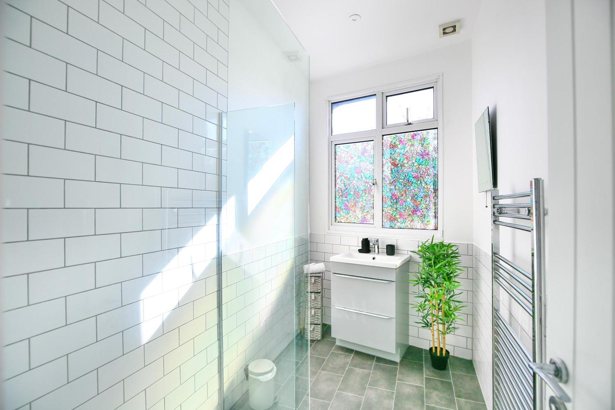 Three Bedroom House By Peacegrove Homes Short Lets & Serviced Accommodation Brighton With Free Wifi & Pet Friendly Eksteriør billede