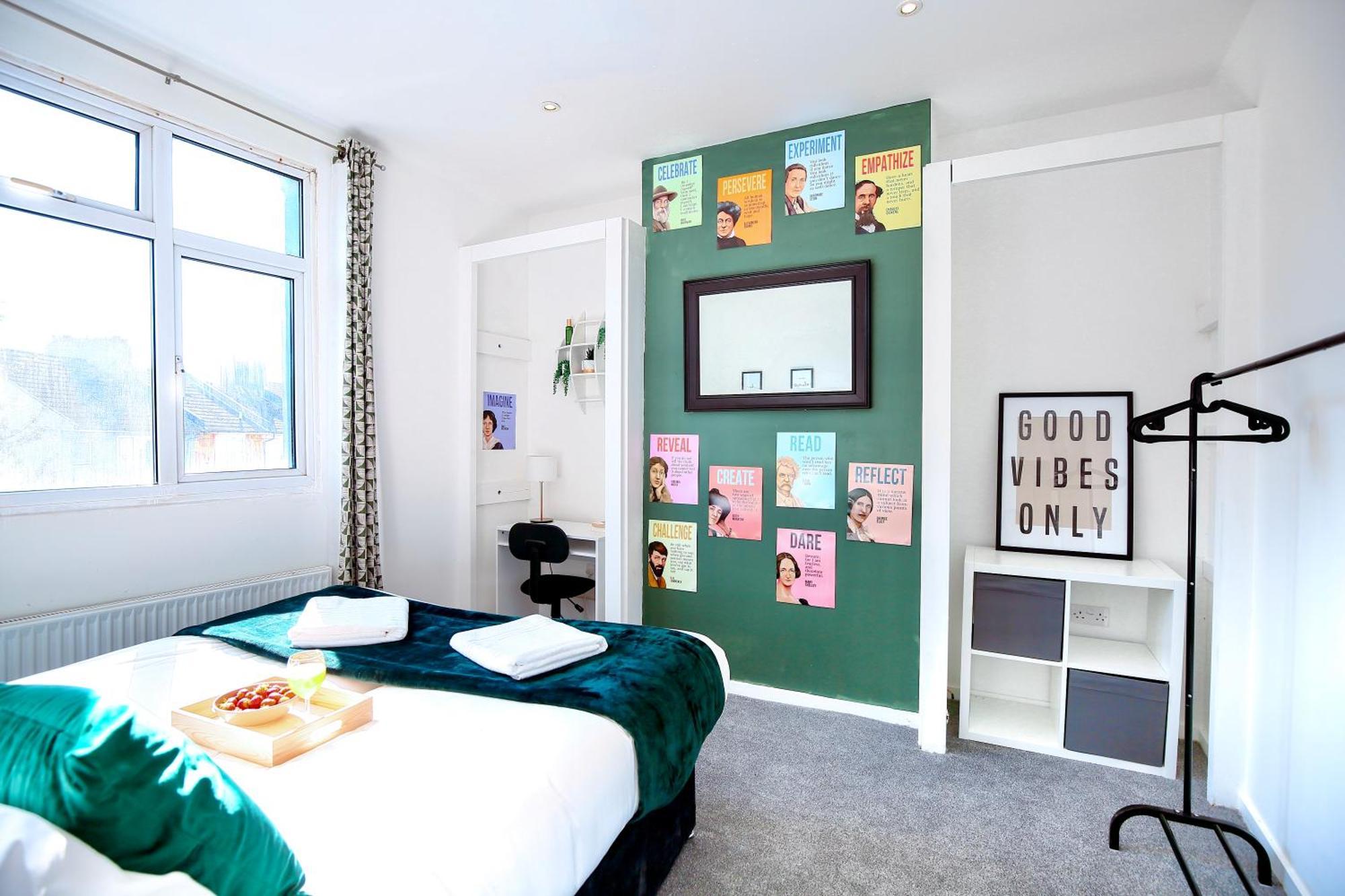 Three Bedroom House By Peacegrove Homes Short Lets & Serviced Accommodation Brighton With Free Wifi & Pet Friendly Eksteriør billede